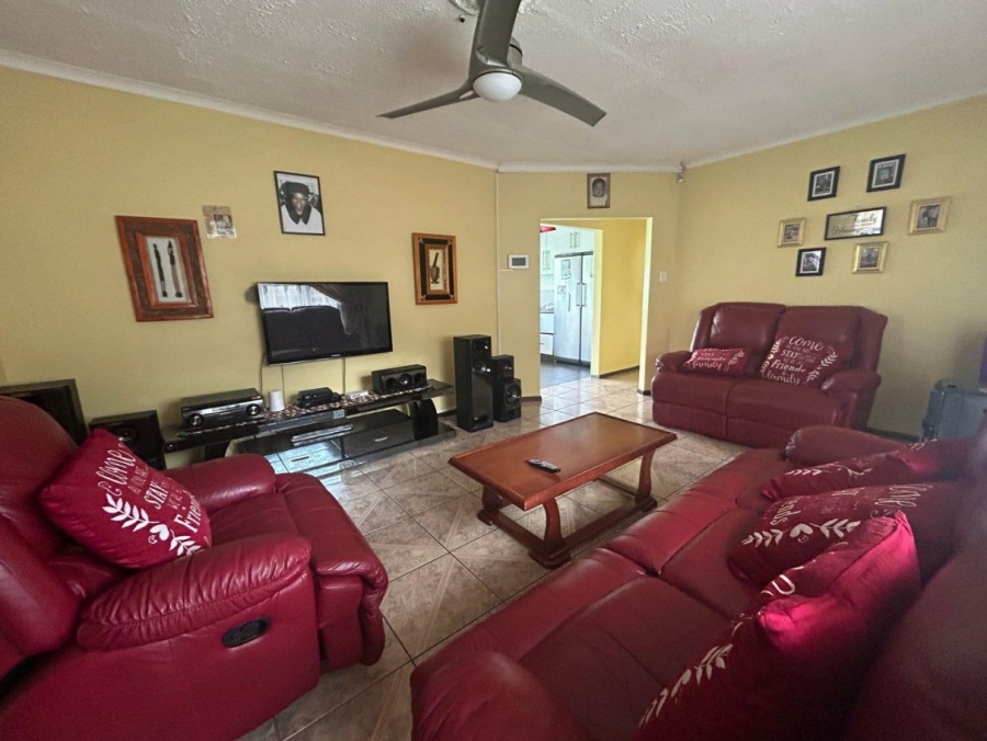 4 Bedroom Property for Sale in Amalinda Eastern Cape